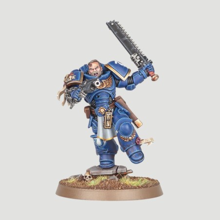 Lieutenant Titus, Confezione Warhammer 40000
