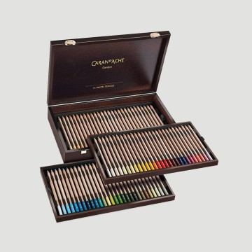 Valigetta in legno Pastel Pencils Caran d'Ache, 84 colori.